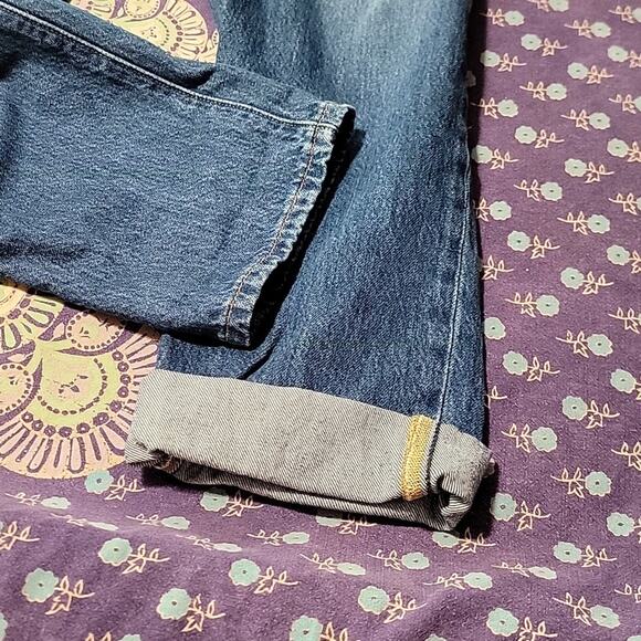 501 Levis - Picture 3 of 8